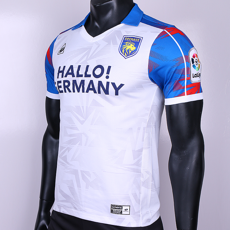 High Quality Retro Style Custom Soccer Jersey for Men Wholesale Price OEM Service From China